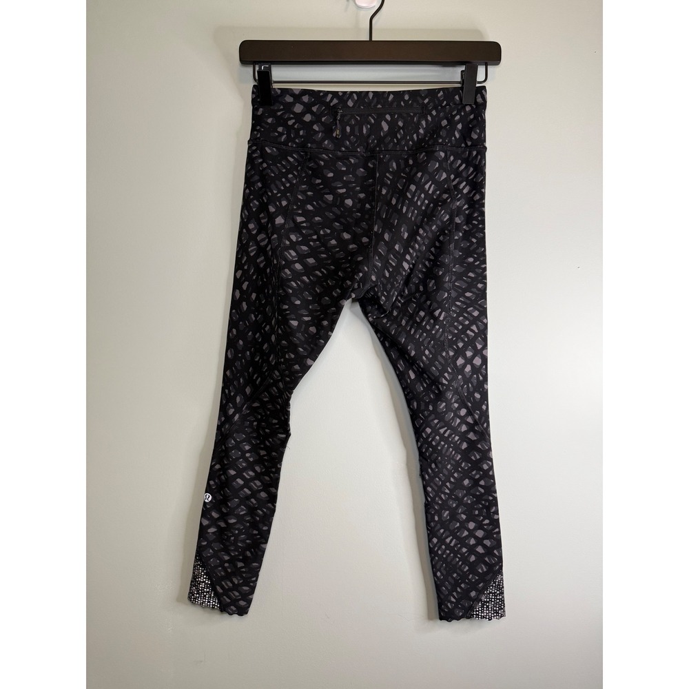 Lululemon Speed Up Tight 28 Full Length Black Grey Print Reflective Scallop Hem